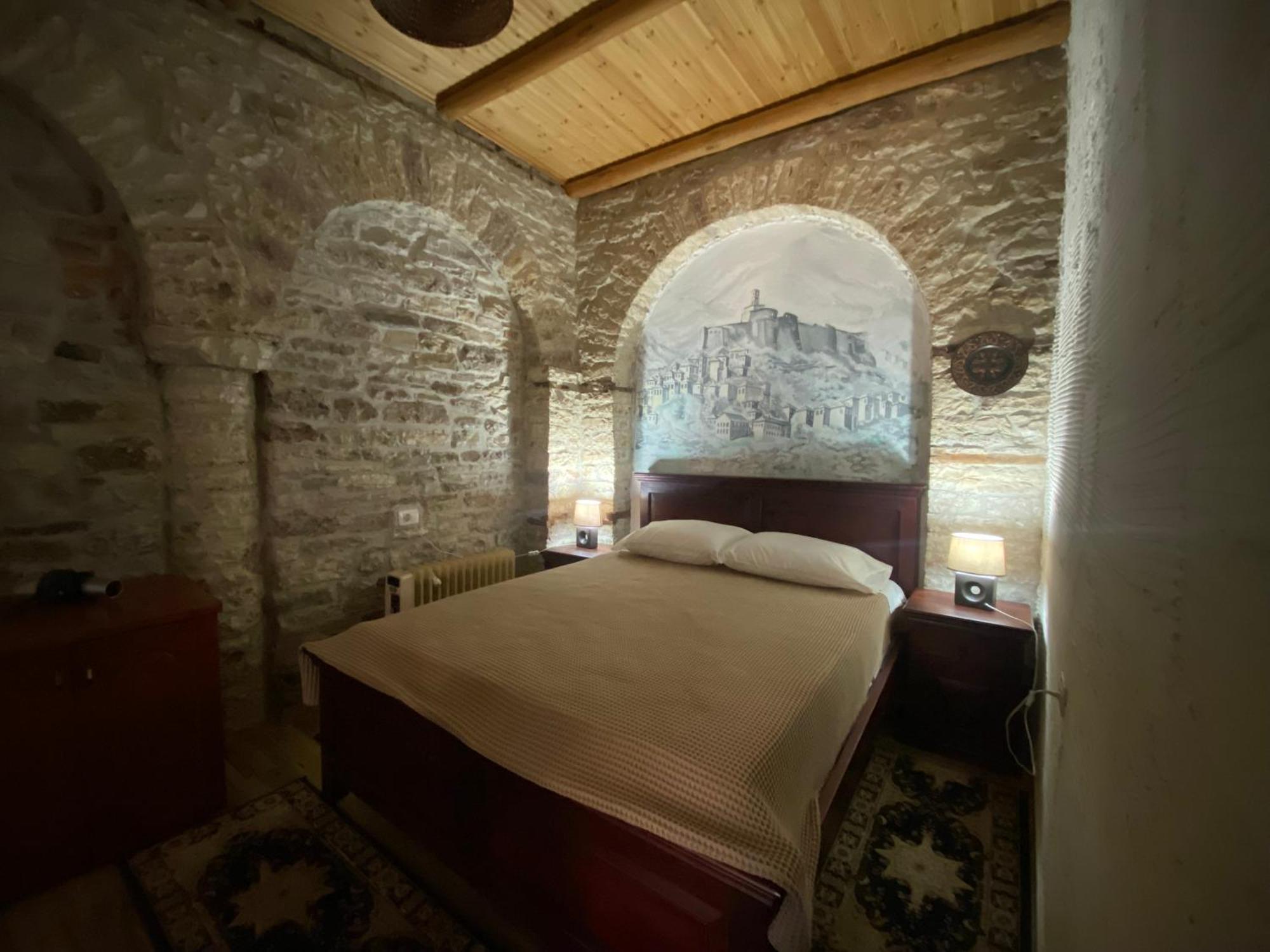 Guest House Memushi Гирокастра Экстерьер фото